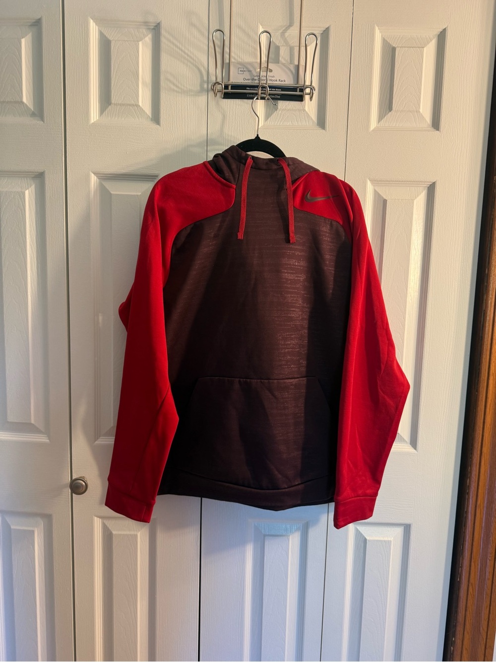 Nike Men’s Red and Black Hooded Performance Pullover